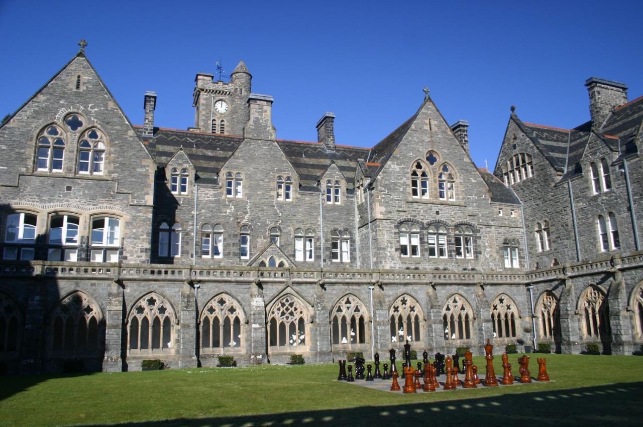 Loch Ness Abbey Cottages Fort Augustus Esterno foto