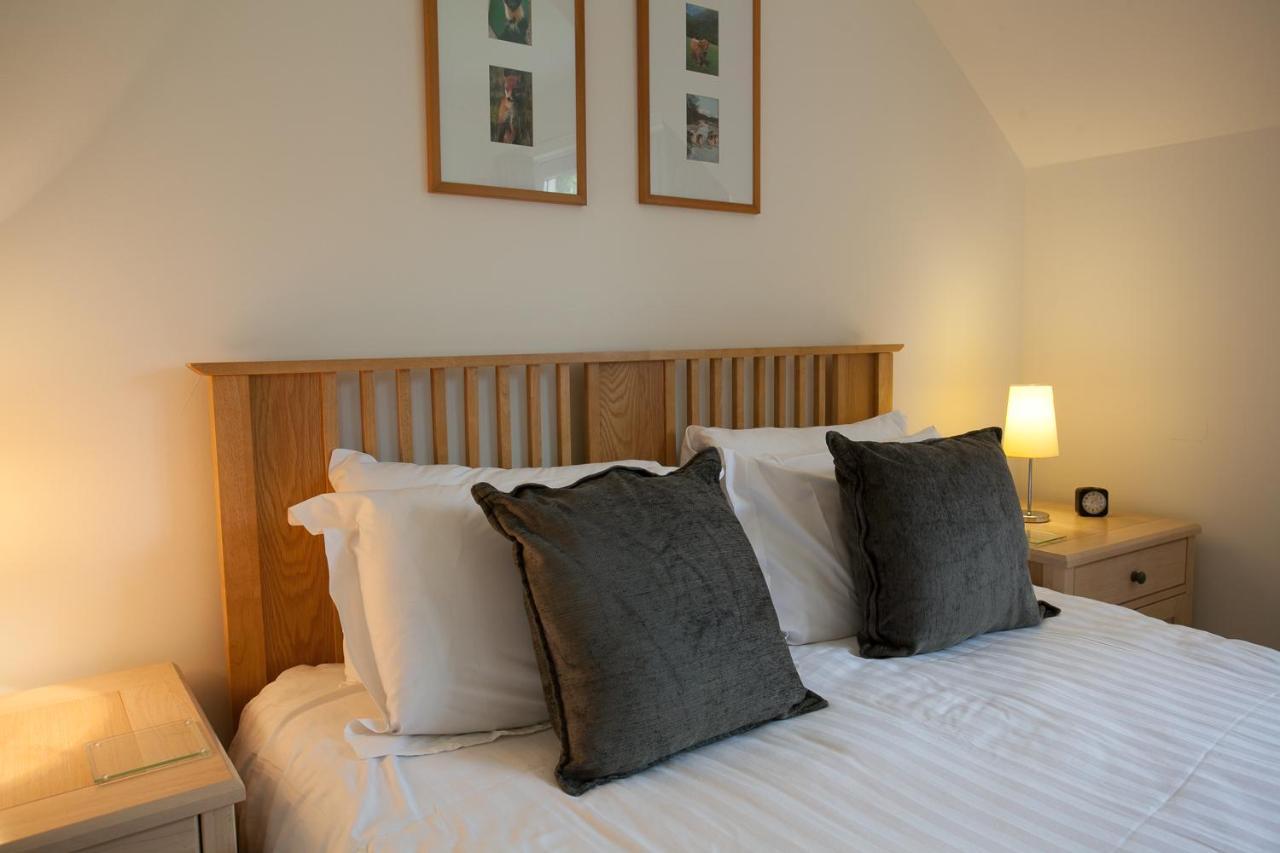 Loch Ness Abbey Cottages Fort Augustus Esterno foto