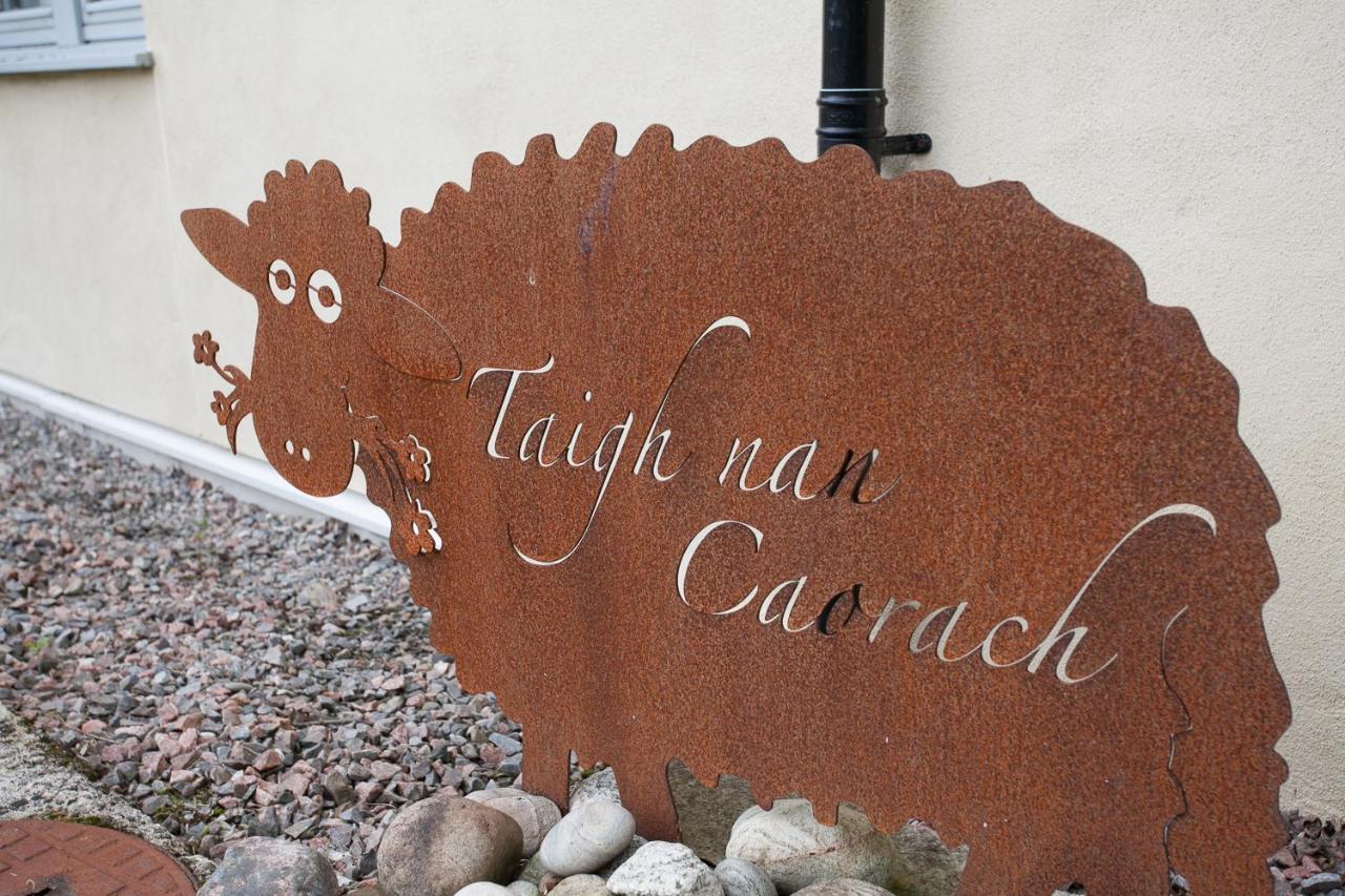 Loch Ness Abbey Cottages Fort Augustus Esterno foto