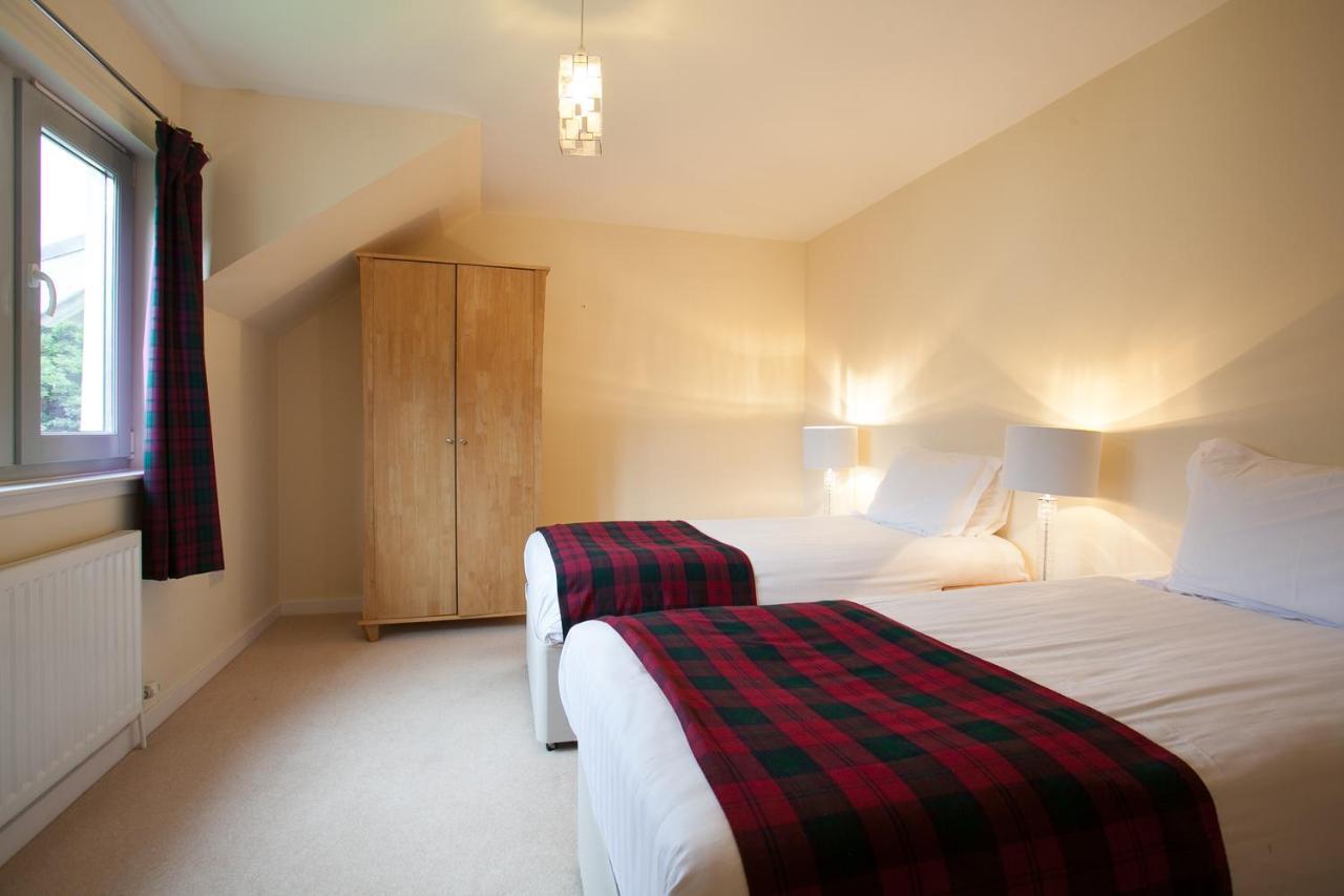 Loch Ness Abbey Cottages Fort Augustus Esterno foto