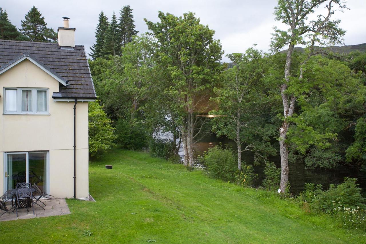Loch Ness Abbey Cottages Fort Augustus Esterno foto