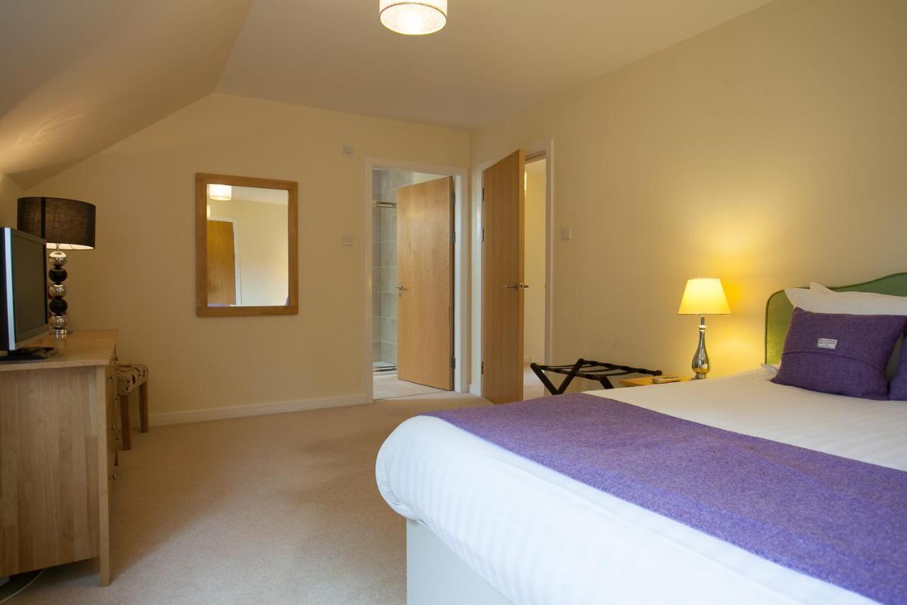 Loch Ness Abbey Cottages Fort Augustus Esterno foto