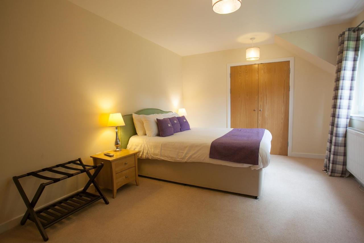 Loch Ness Abbey Cottages Fort Augustus Esterno foto