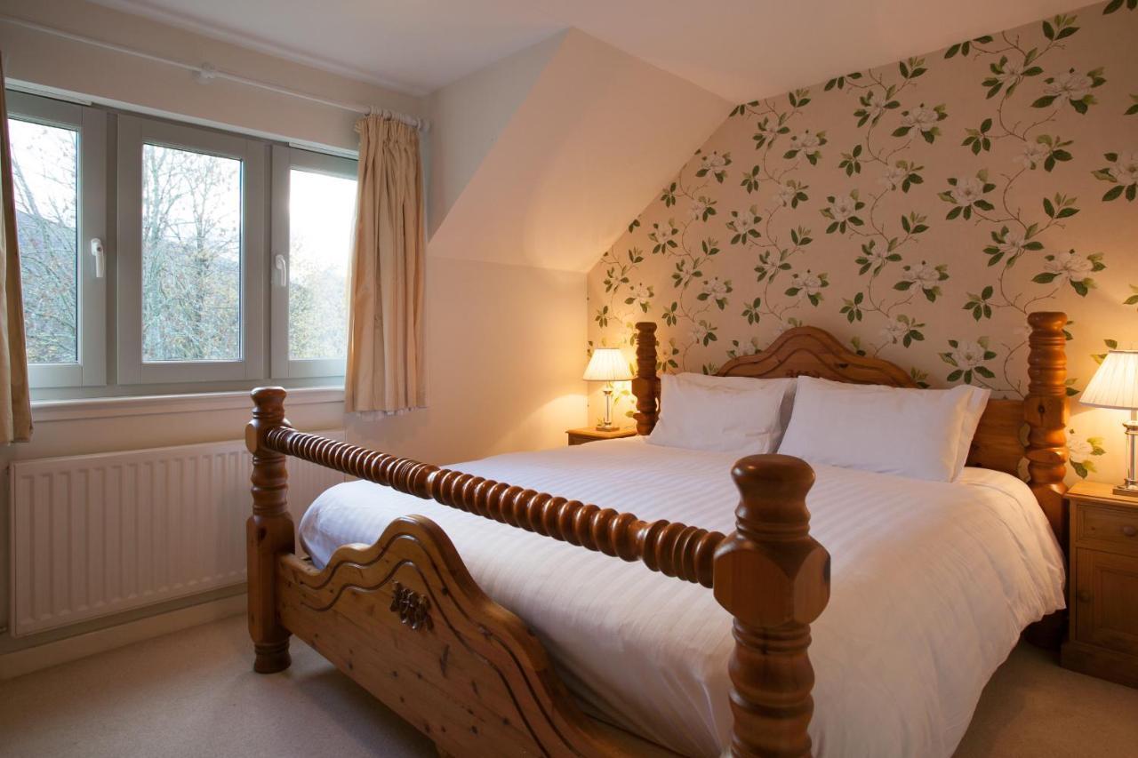 Loch Ness Abbey Cottages Fort Augustus Esterno foto
