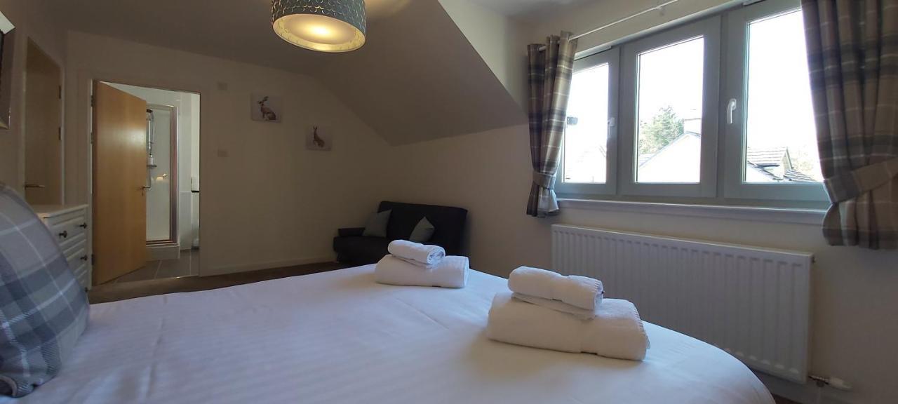 Loch Ness Abbey Cottages Fort Augustus Esterno foto